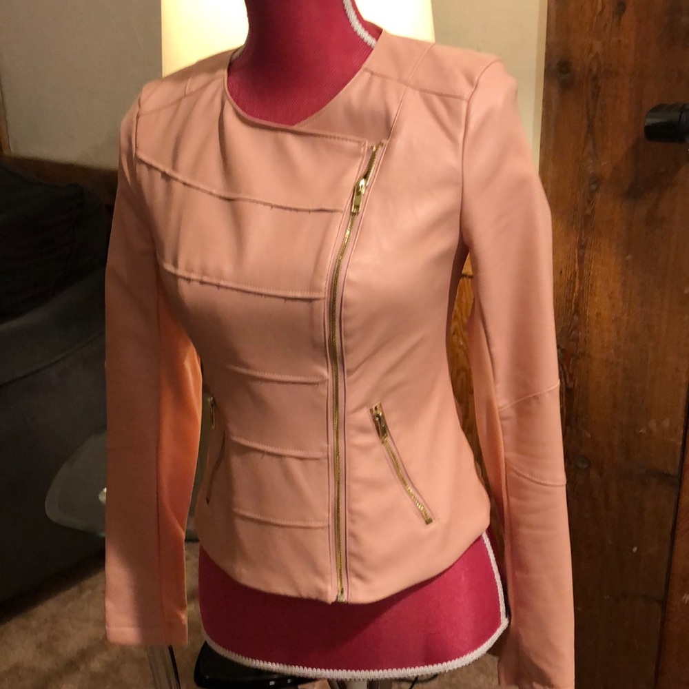 Guess light pink lightweight leather coat